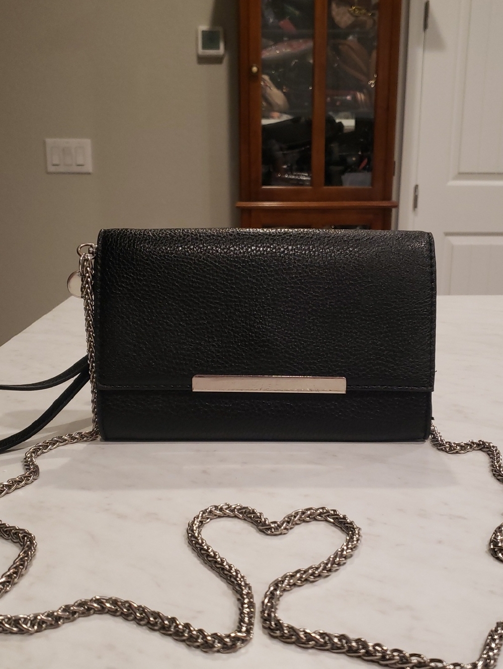 Don Donna Pebbled Black Leather Crossbody with Silver Chain Accent Size Small